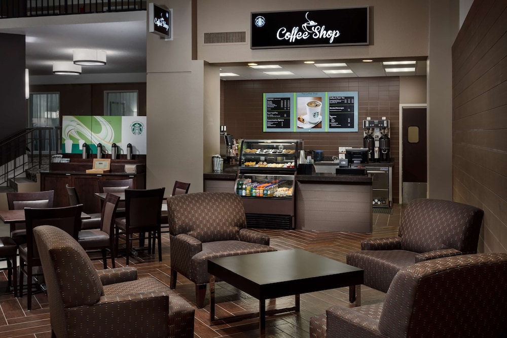 Embassy Suites by Hilton Orlando Lake Buena Vista Resort - photo 33