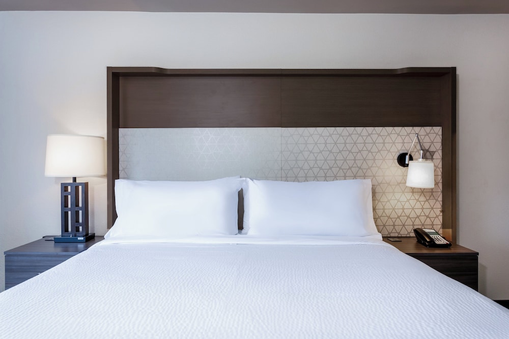 Courtyard by Marriott across Universal Orlando - photo 35