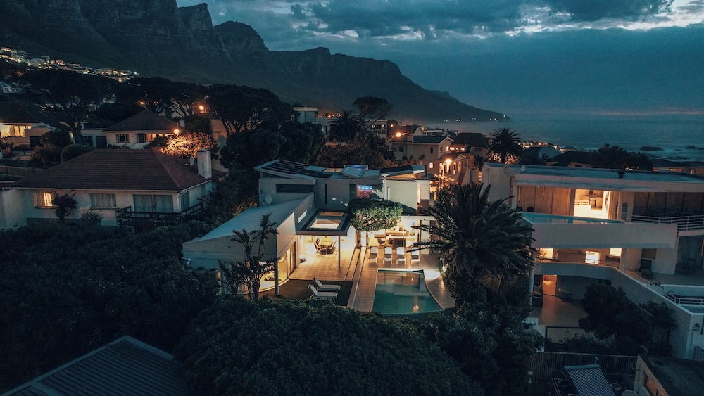 Lion's View — 5-Star Luxury Hotel in Cape Town, South Africa
