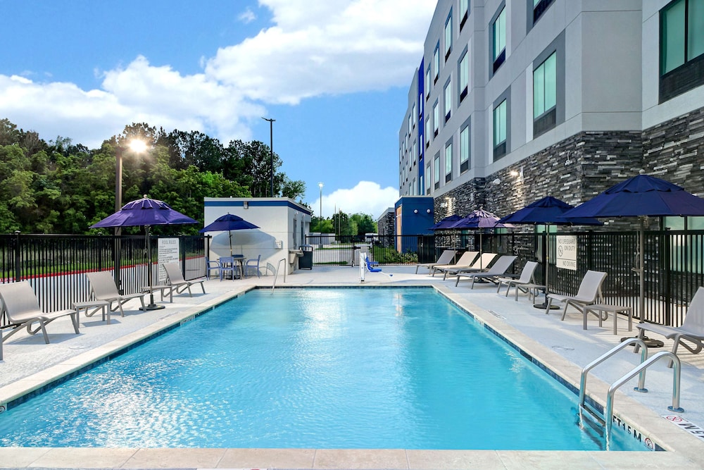 Hampton Inn & Suites Houston East Beltway 8 - photo 51