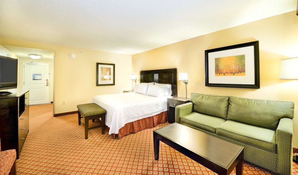 Hampton Inn Suites Scottsboro - photo 8