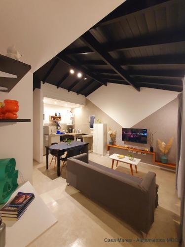 Casa Bruna Divina y recién Renovada en Mar del Plata proximo Mogotes a las playas del sur y El Faro Somos AlojamientosMDQ — 4-Star Luxury Hotel in Mar Del Plata, Argentina