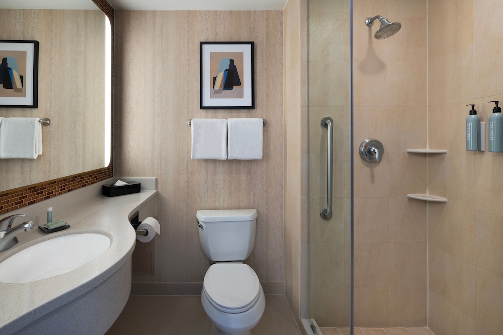 Courtyard by Marriott New York Manhattan SoHo - photo 33