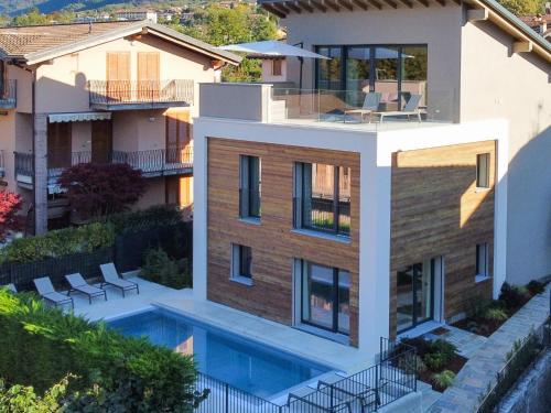 Holiday Home Uliveto by Interhome — 4-Star Luxury Hotel in Colico Piano, Italy