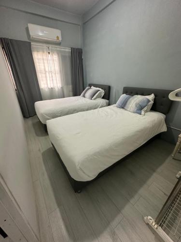 Bee House 172 only 300m to BTS Talat Phlu