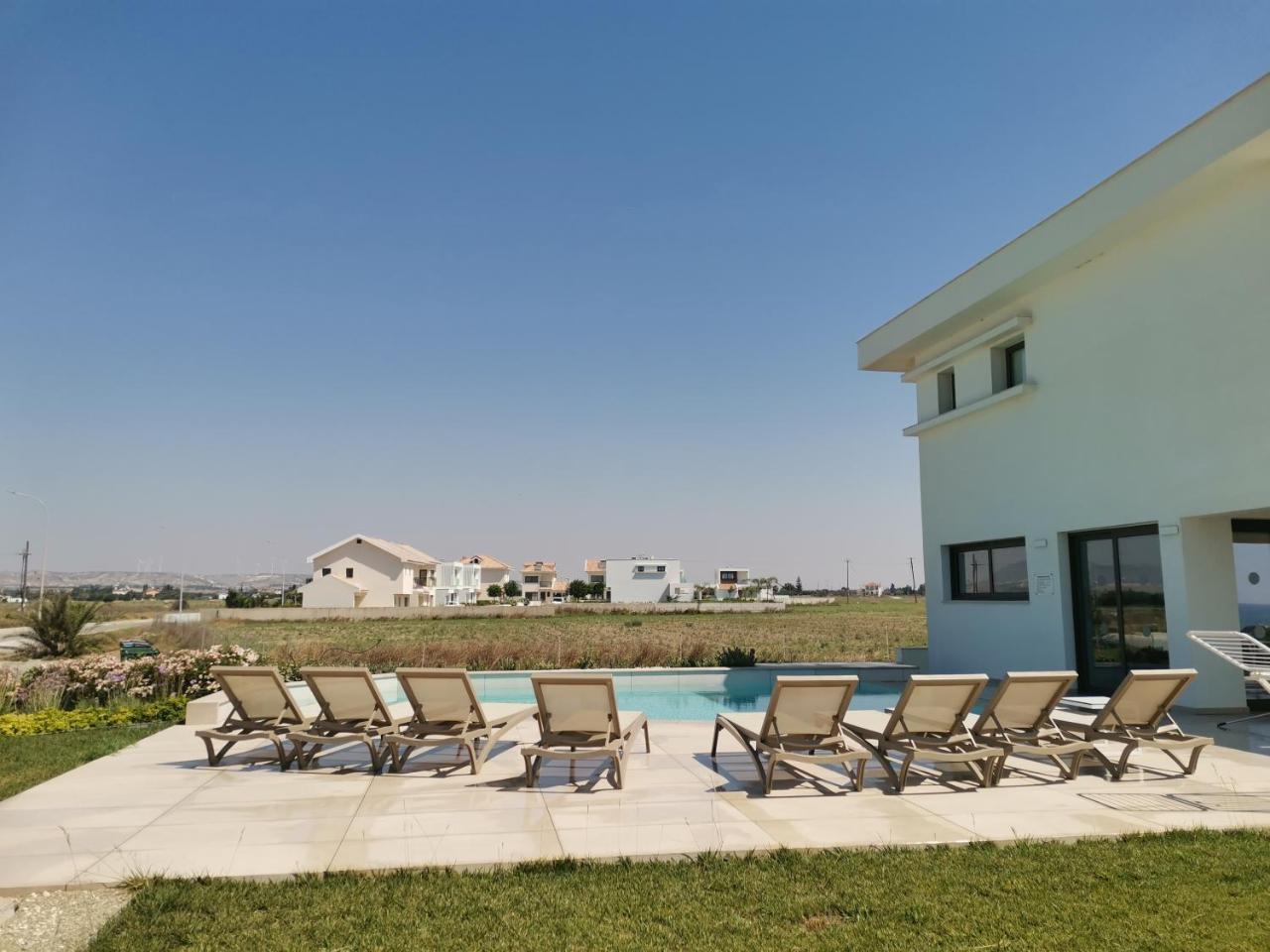 Serenity Waves Villa 1
