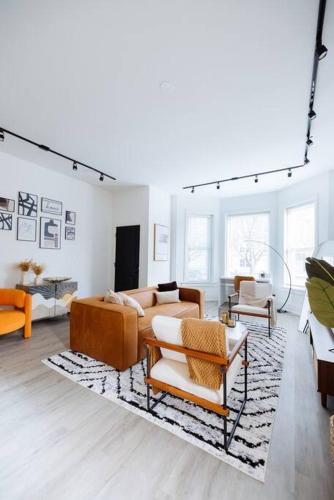 The Brown House A luxurious UChicago Campus stay — 4-Star Luxury Hotel in Chicago, United States