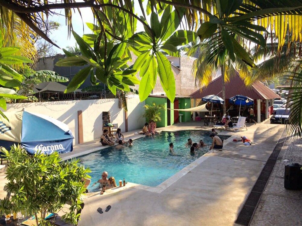 Hotel Tunco Lodge Hostel in La Libertad, El Salvador