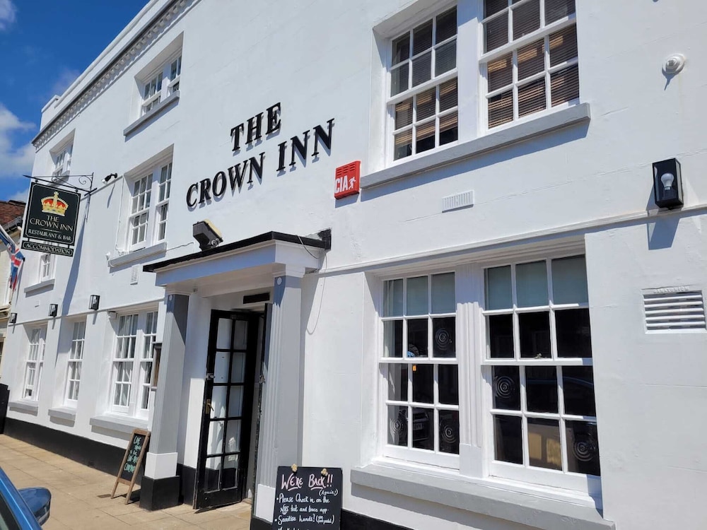 The Crown Hotel - carbon neutral hotel in Emsworth