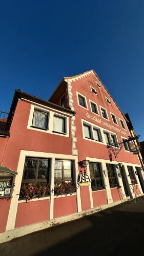 Gasthof zum goldenen Schiff Historisches Hotel mit Frühstück & Self Check in — hotel in Marktbreit
