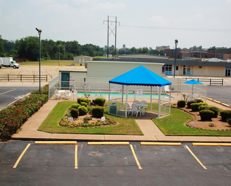 Motel 6 Van Buren - photo 6