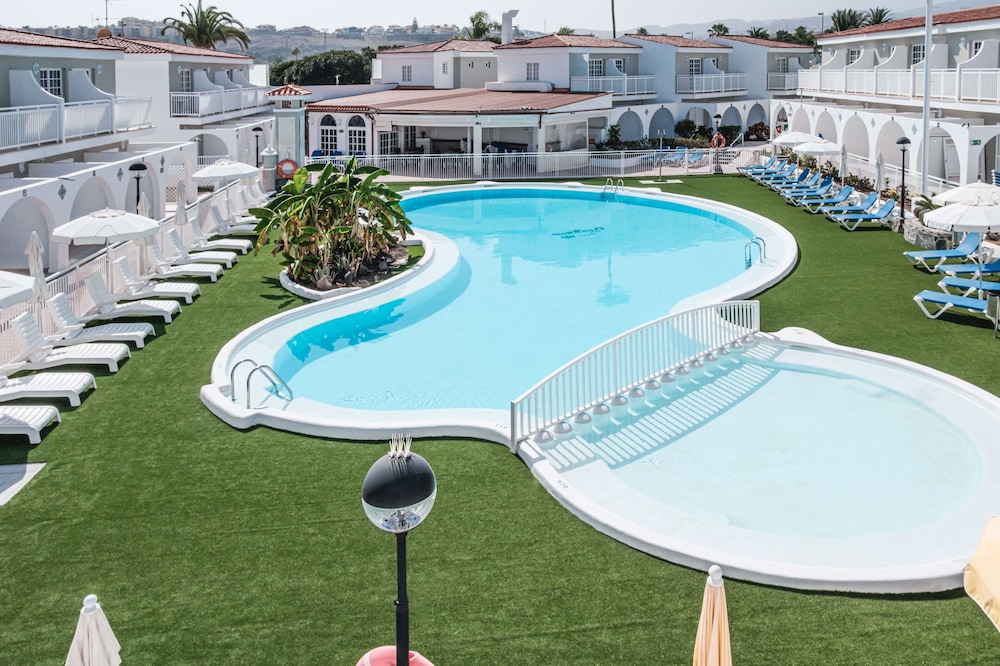 Bungalows Parque Nogal in San Bartolome De Tirajana, Spain