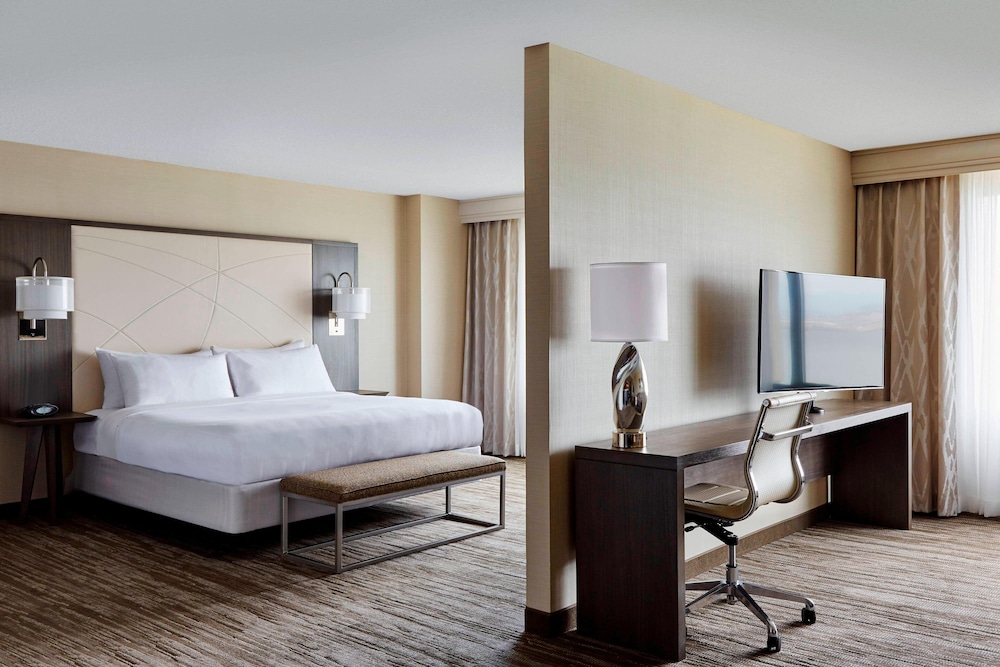 San Francisco Airport Marriott Waterfront - photo 6