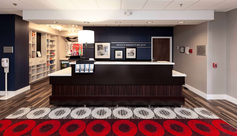 Hampton Inn Emerson LakePoint - photo 6