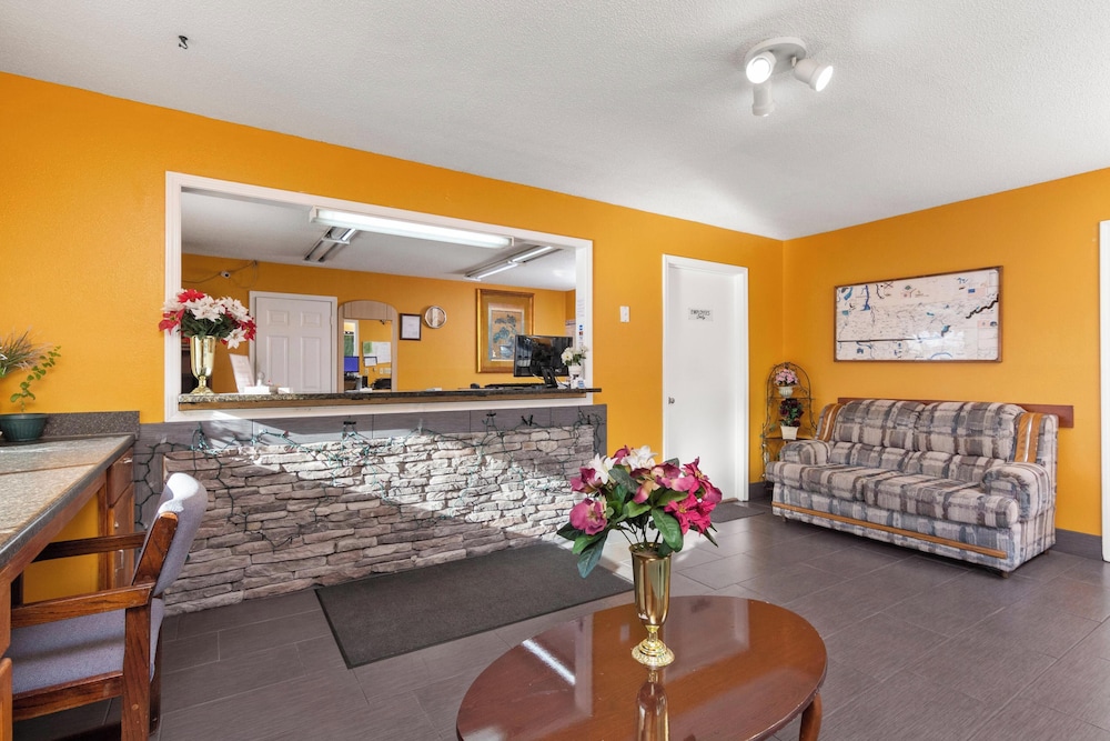 Budget Host Inn by Hotel O Portland near I 65 - photo 5
