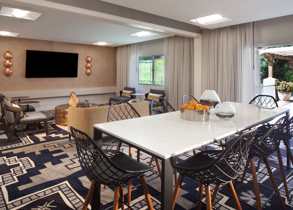 Hilton Santa Cruz Scotts Valley - photo 3