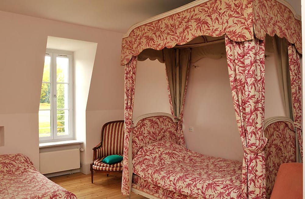 Chateau des Faugs — Vienne — photo 4