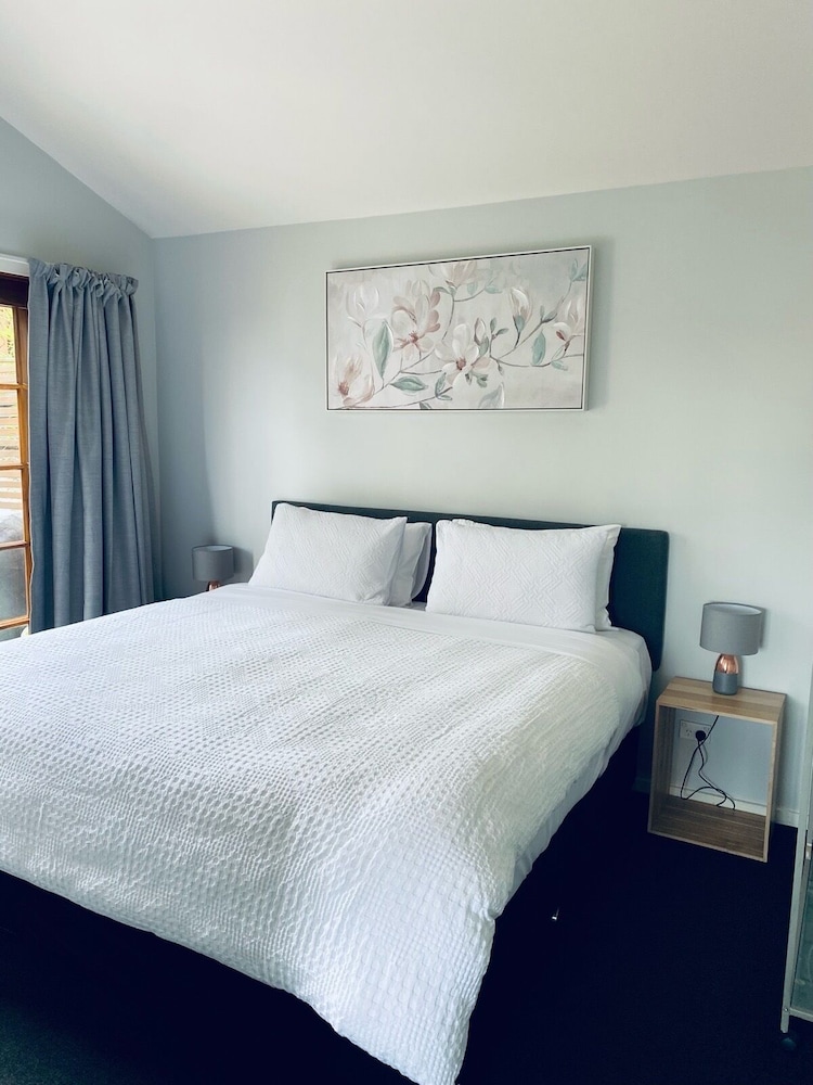 Hideaway Studio Accommodation - carbon neutral hotel in Hobart