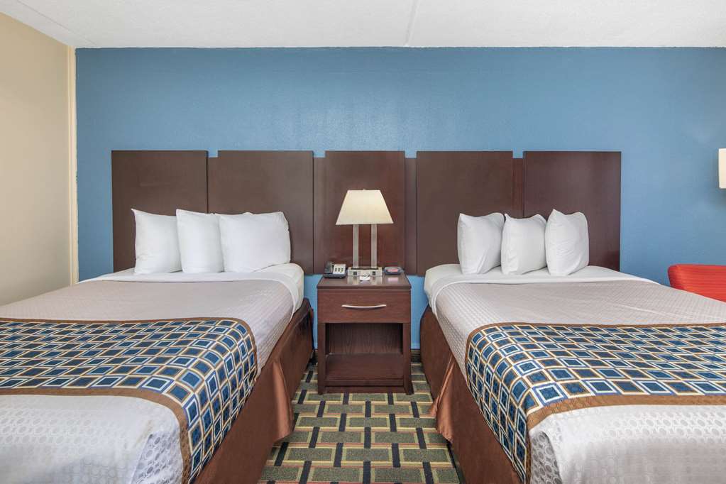 Travelodge by Wyndham Savannah Area Richmond Hill - photo 25