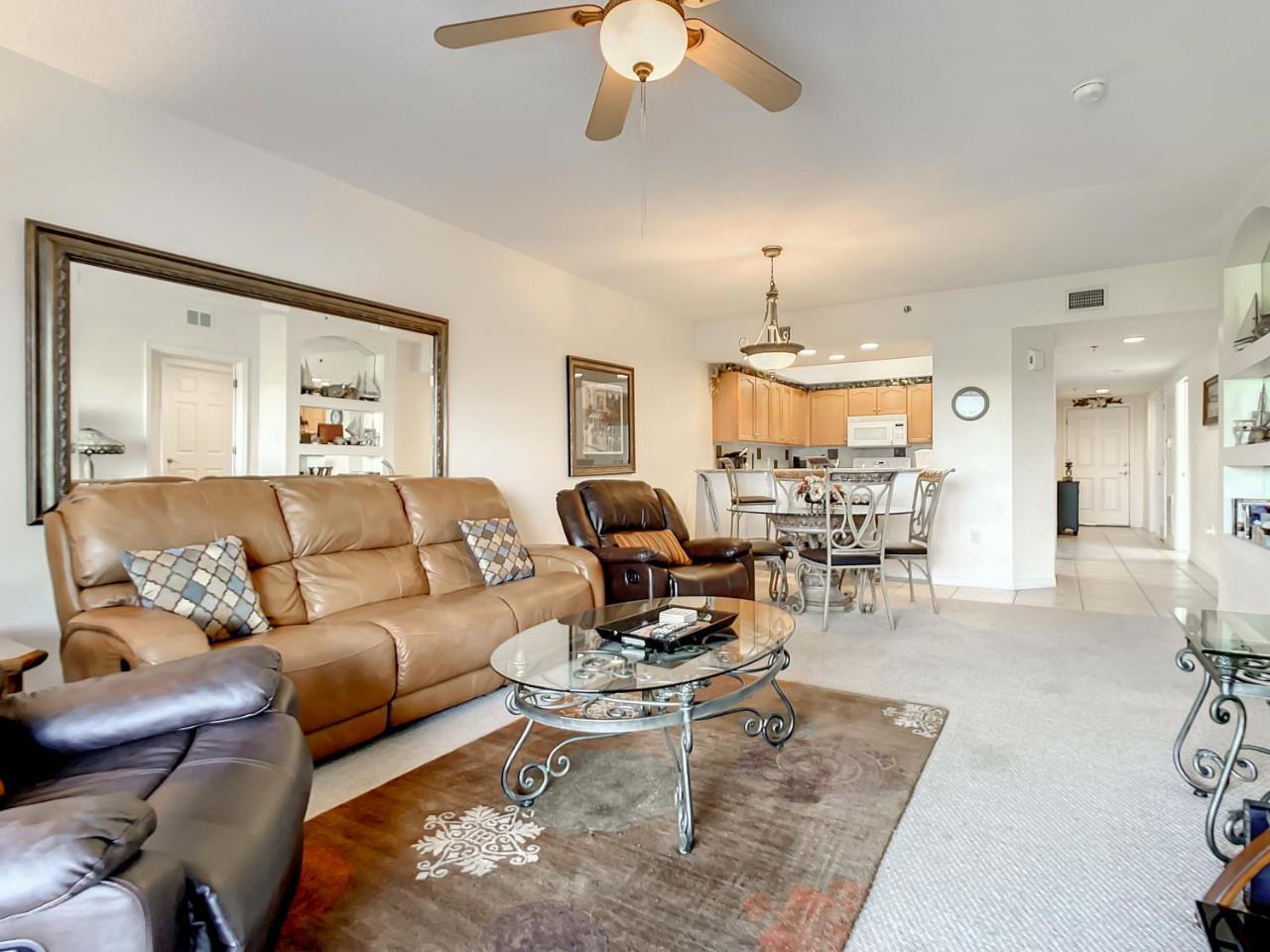Beautifully appointed 32 condo with gorgeous estuary Views. OW10 305 — 4-Star Luxury Hotel in New Smyrna Beach, United States