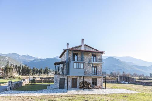 Raise Polydrosos Alpine Escape — 4-Star Luxury Hotel in Amfikleia, Greece