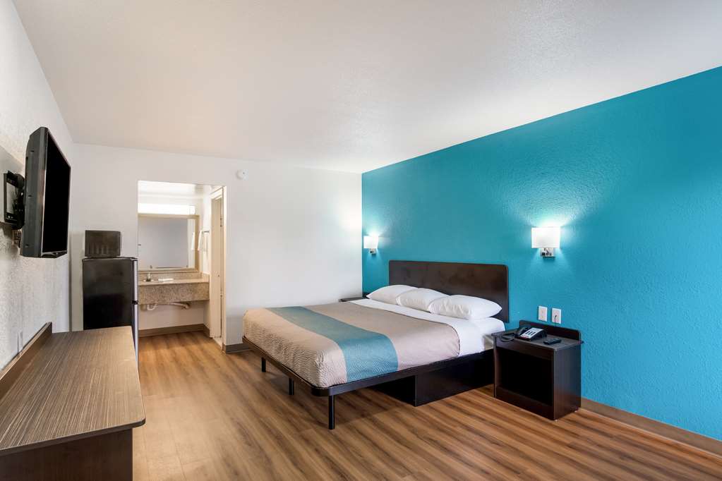 Motel 6 Lexington KY Airport - photo 8