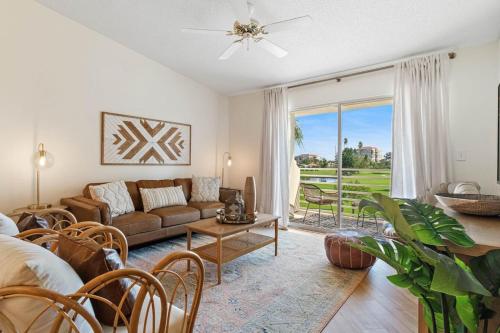 Newly Updated 2 Bedroom Isla Del Sol Vista Verde — 4-Star Luxury Hotel in St. Petersburg, United States