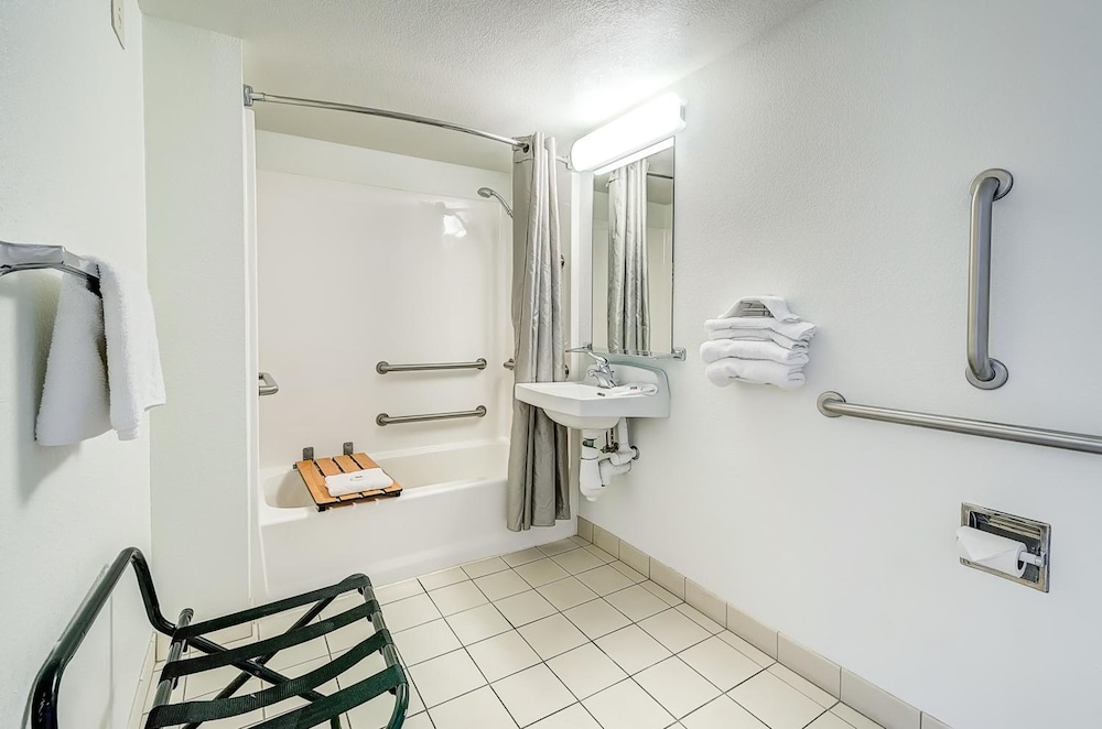 Motel 6 Thornton CO - photo 12