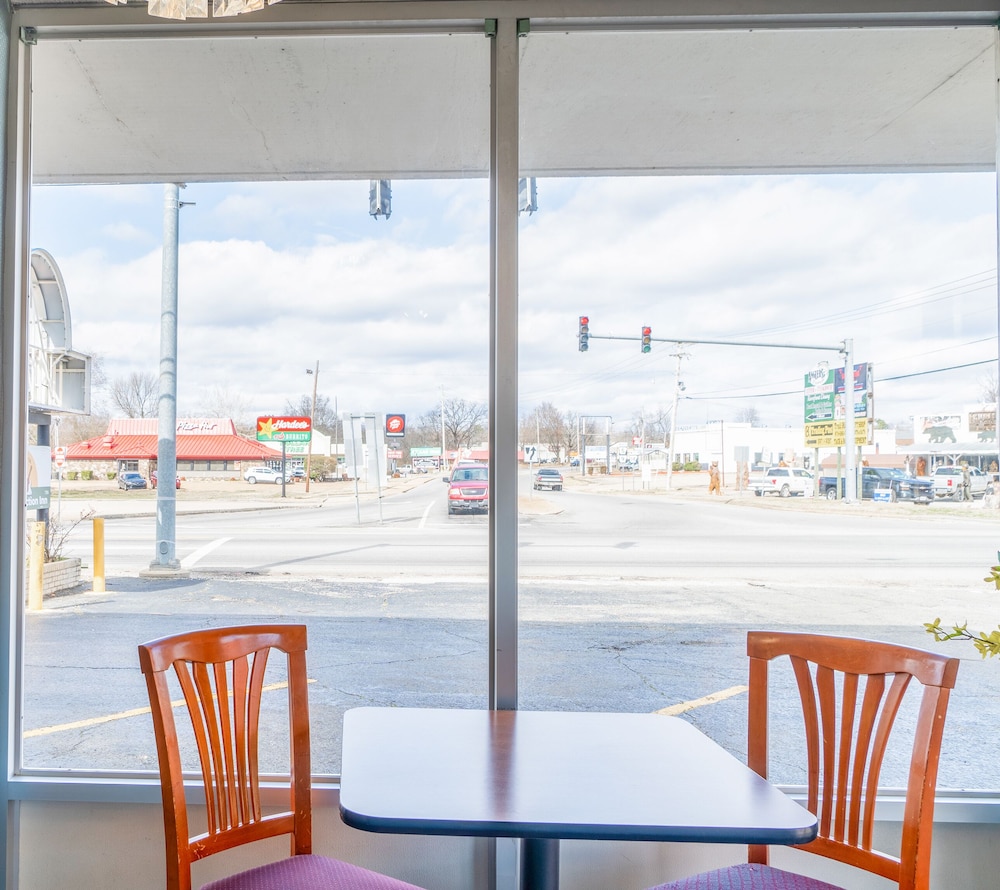 Ozark Junction mountain view by OYO - photo 21