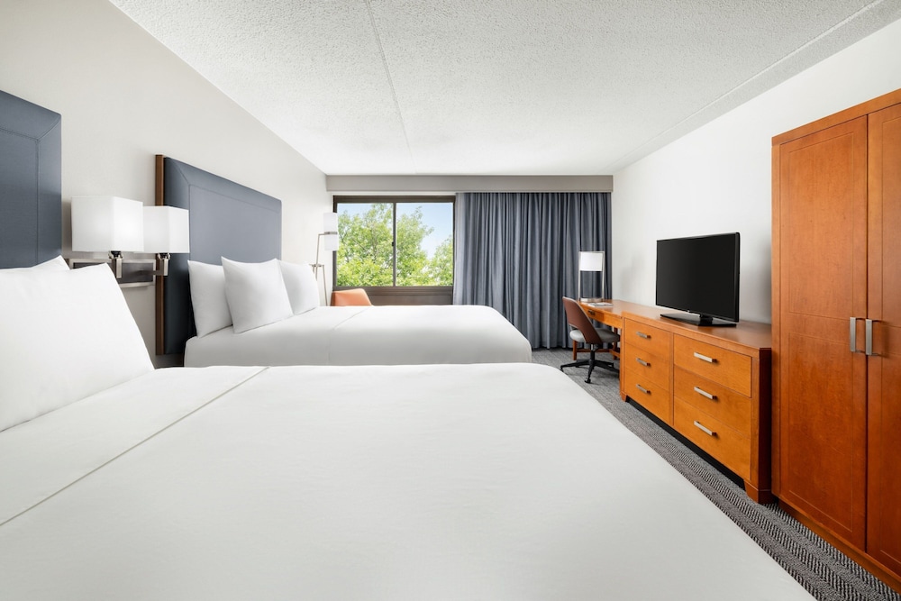 Courtyard by Marriott Montvale - photo 12