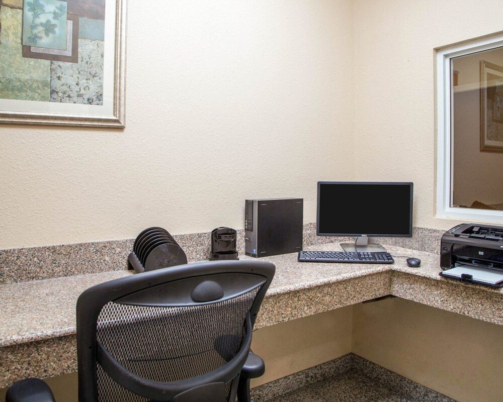 Suburban Extended Stay LaPlace - photo 26