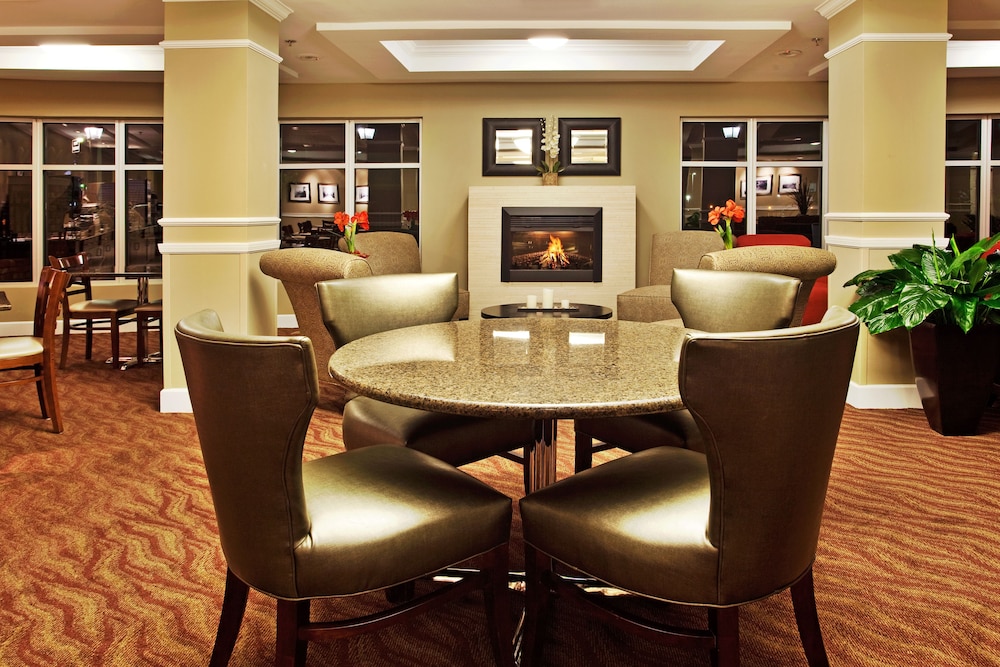 Holiday Inn Express Hotel & Suites New Iberia Avery Island by IHG - photo 21