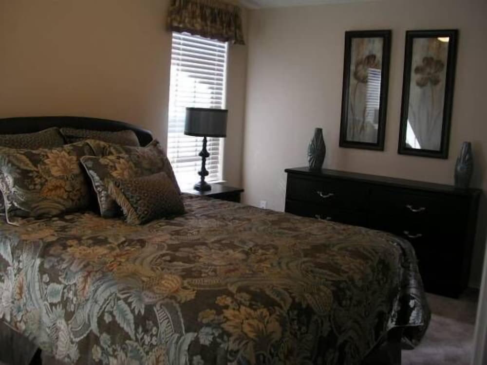 Palm Creek Golf and RV Resort 55 plus - photo 3