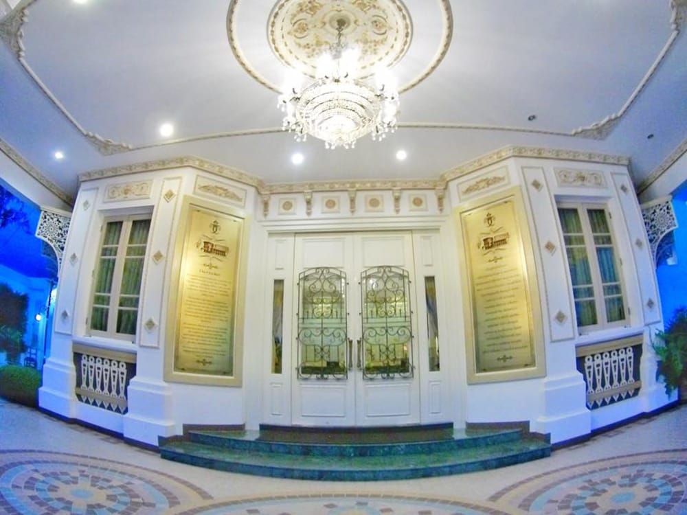 Chuchai Buri Sri Amphawa in Amphawa, Thailand