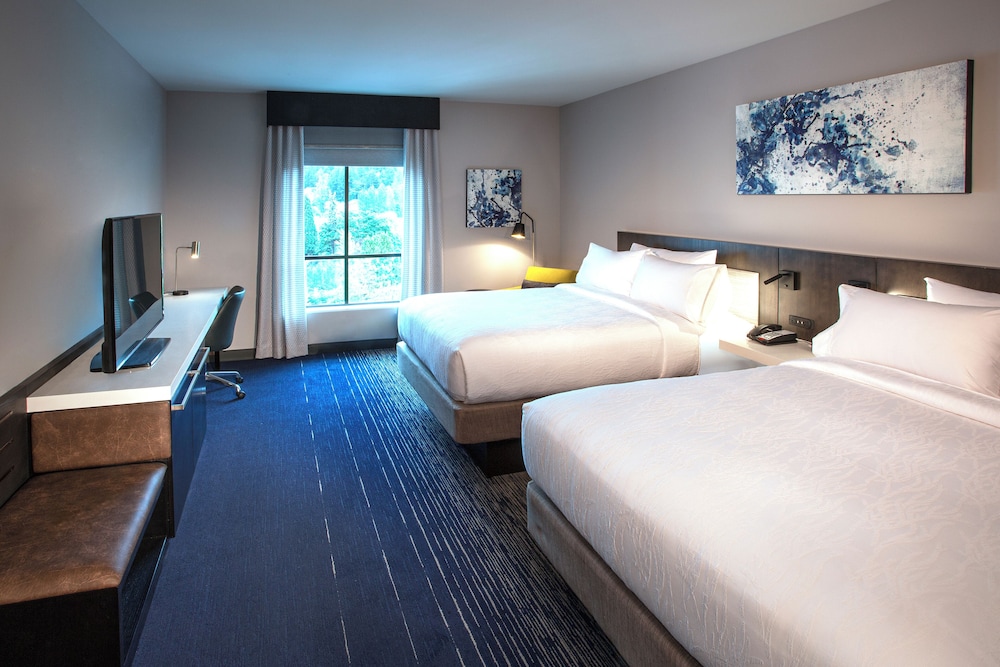 Hilton Garden Inn Redmond Seattle - photo 17