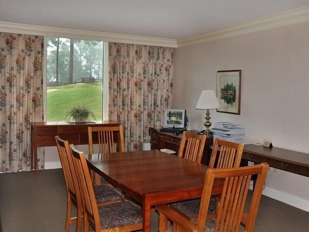The Inn at Houndslake - photo 57