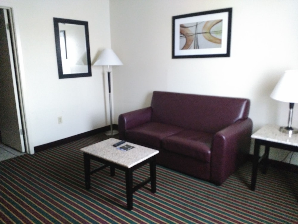 Baymont by Wyndham Del Rio - photo 23