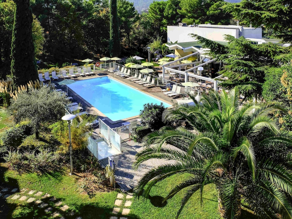 Novotel Marseille Est Porte d'Aubagne — 4-Star Luxury Hotel in Marseille, France