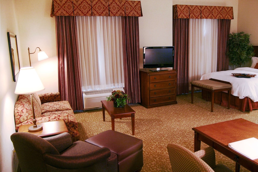 Hampton Inn & Suites Lodi - photo 17