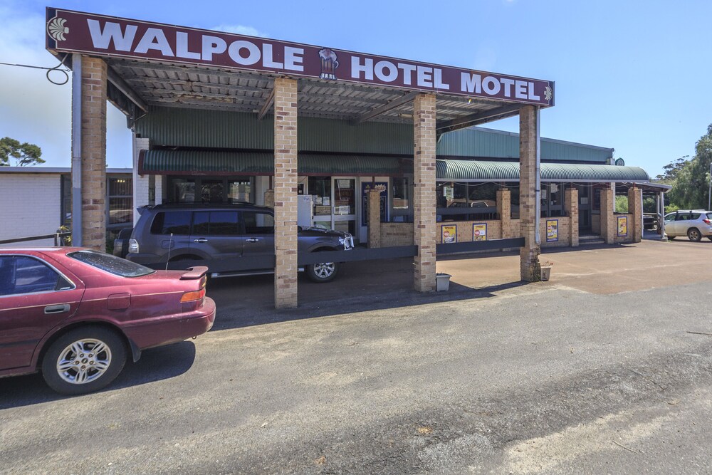 Walpole Hotel Motel in Denmark, Australia