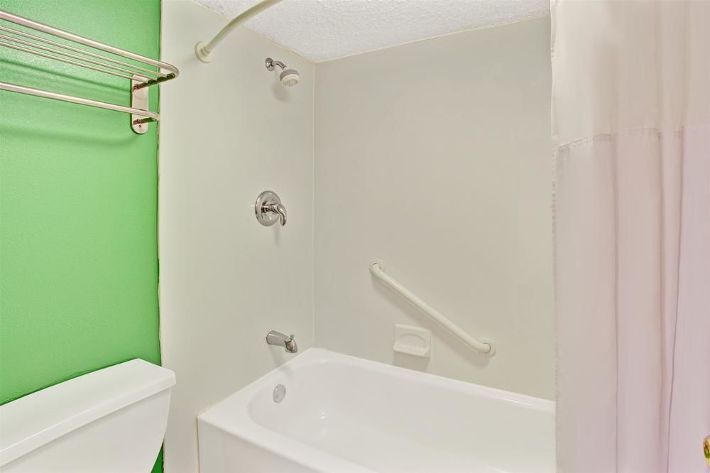 Clarion Inn Louisville - photo 6