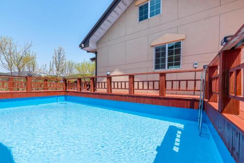 Gochang Sunonsan Pungyeongpension in Koch'ang, South Korea