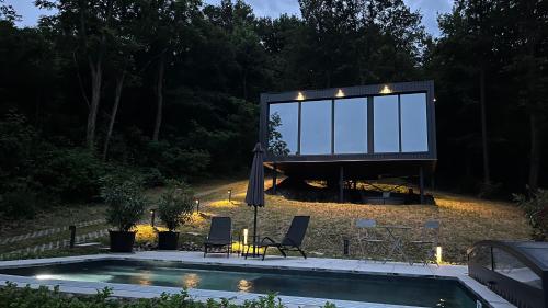 ForRest Boutique Cabin — 4-Star Luxury Hotel in Dunabogdany, Hungary