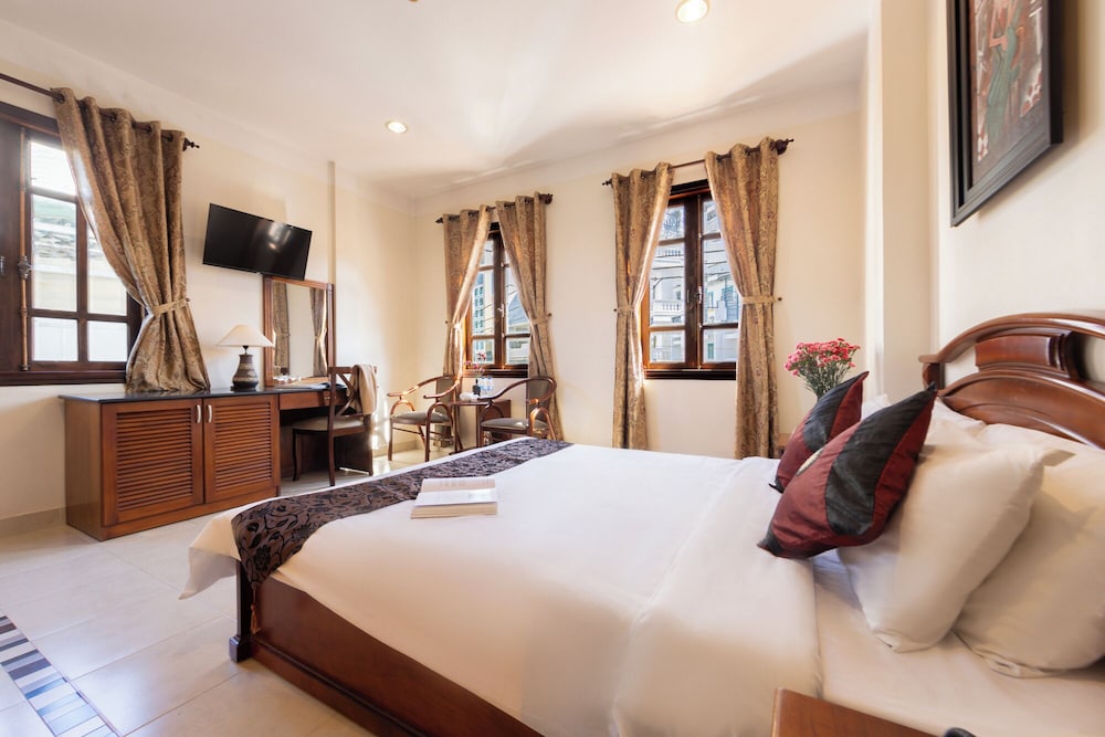 Hung Phong Hotel Near Dalat Night Market - carbon neutral hotel in Vietnam