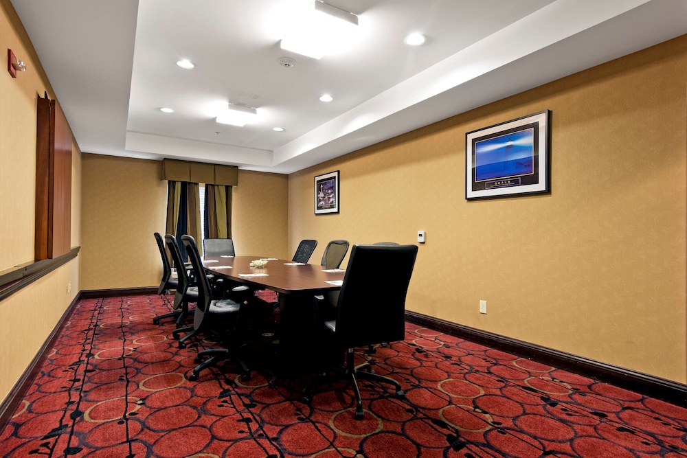 Hampton Inn Statesville - photo 67