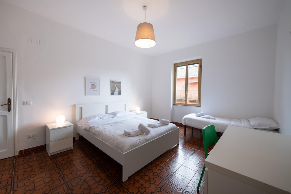 Casa di Marianna e Vittorio al Gemelli — 4-Star Luxury Hotel in Rome, Italy
