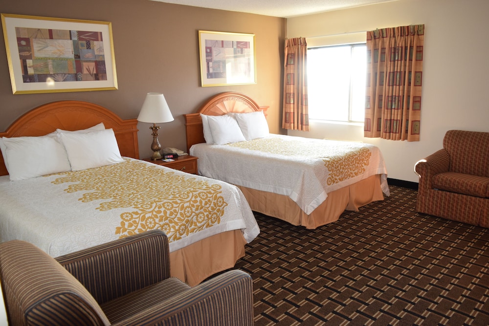 Days Inn by Wyndham Portage Cascade Mountain area - photo 16