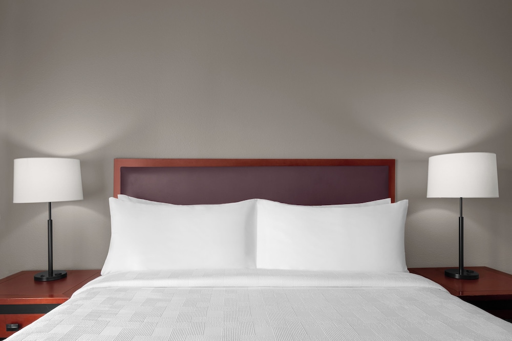 Larkspur Landing Extended Stay Suites Folsom - photo 8