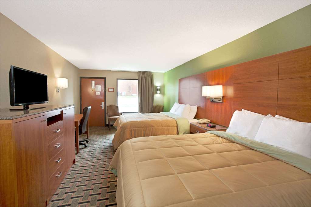 Days Inn by Wyndham Conover Hickory - photo 6