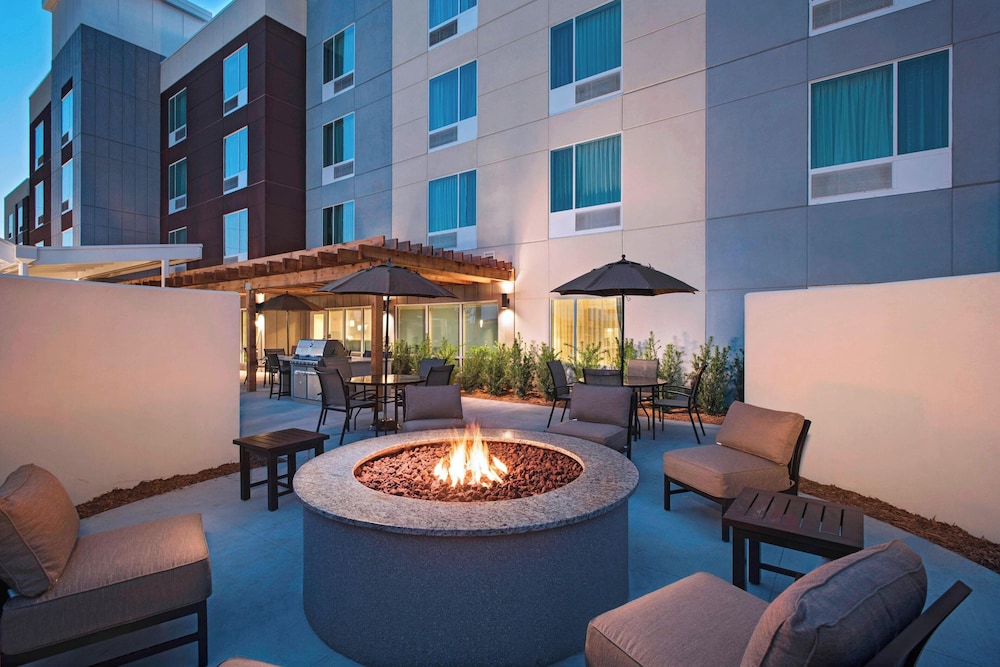 TownePlace Suites by Marriott Lakeland - featured photo